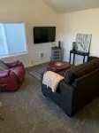 Cute Bungalow w/ garage Downtown Redmond - 4 guests - 무료 와이파이