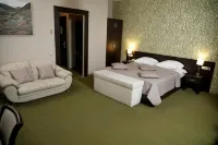 Sheddok Hotel - parking