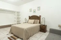 2-bedroom apartment in enchanting Cozumel with WiFi, AC. 2nd Floor