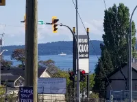 A Walk to the Harborfront - 4つ星