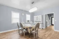 4 bedroom home near Downtown GR