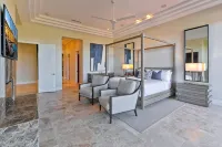 Stunning Contemporary Estate on PGA West w/Spectacular Lake Views Pool & Spa - Lyx