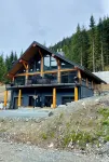 Timberwolf A Cabin at Sasquatch Mountain  *Hot Tub* Games Room* - Hytter