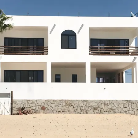 Brandnew beachfront apartment! Great view, private balcony, large shared terrace