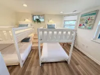 Hampton House • w/Hot Tub • Sleeps 16 • Luxury Beach Escape - Boutique