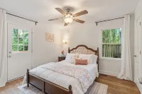 3BR Cozy Home <1 mile away from CHOA with Pets allowed and large deck - Boutique