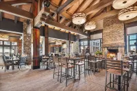 Parq 1 Tower Club Ski in Out Hot Tub Pool Private Dining Fitness Spa Wellness - Luxury