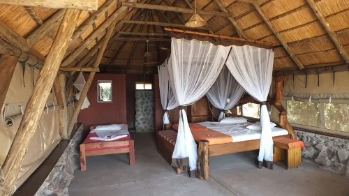 Kabalega Wilderness Lodge - Homestays