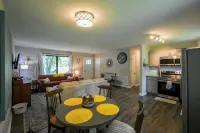 Busy Bee Ranch near Walnut Creek Amphitheatre - Pet Friendly - 2-Star