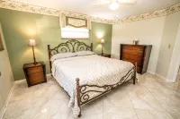 Paradise Waterfront Resort Pool, Spa, Dock, Kayaks, Pets, Ext. Stay&May Discount