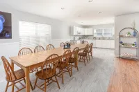 5bed/5bath house with heated pool and fire pit! - 4-Star