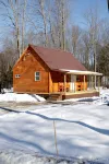 Cozy cabin located in Brasher Falls, NY. Pet friendly! - 샬레 호텔