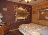 Cozy 2-bedroom cabin in front of the lake!!! - 2성급