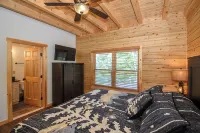 6BR New Build, Hot Tub, Fire Pit, Mtn. Views - 4성급