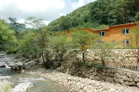 Gwangyang Noleowa Pension - ペンション