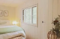 Peaceful Higgins Lake Retreat - Wifi