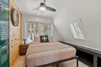 絕美景觀-池塘-曲河14英畝山林小屋-僻靜 - Wi-Fi