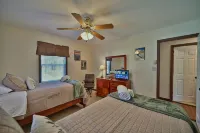 Cozy Pocono Chalet - Chalets
