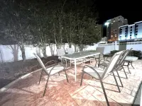 2 min walk to the beach! Gorgeous and spacious home perfect for a group! - Jacuzzi