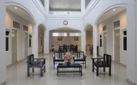 Sunrise Hotel - 3-Star