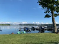 Charming Resort in the Heart of Bemus Village on CHQ Lake - Wifi
