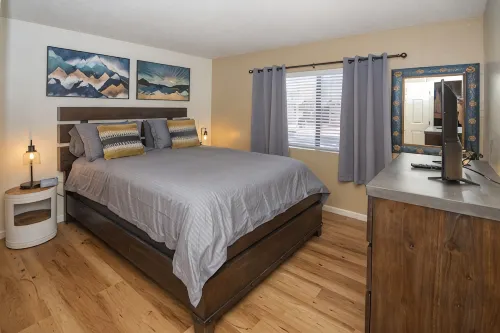 Prime Unit with Red Rock Views, Free EV Charging - 2-Star