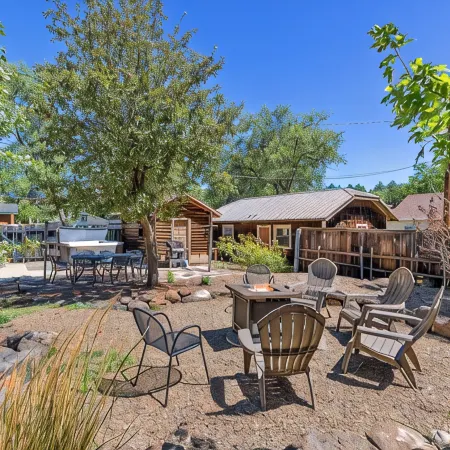 House of Mint - Down Town FLG w/ Hot Tub! Sleeps 12
