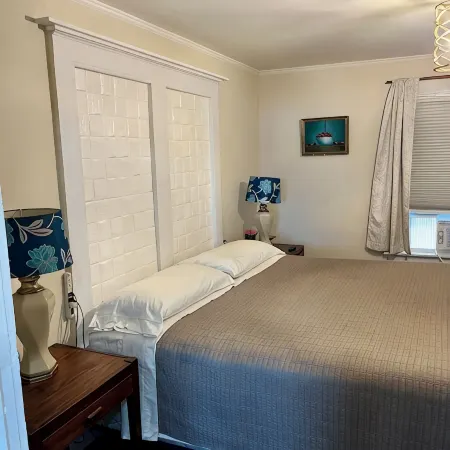 NEW-Another Fun Downtown Location 1st floor