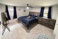 Fifa & Stadiums, Family & Pet Friendly, Smart Home, Garage & Fenced Yard - Wifi
