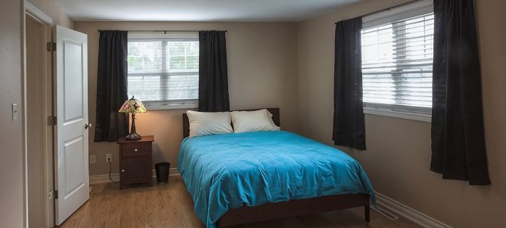 Downtown Boulder Oasis. 3 Blocks from Pearl St Mall. 4 bedrooms and 2 full baths Hotels in Boulder