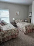Quiet, newer construction town home near the walking path network in Sheridan. - 3 ดาว