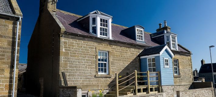 Sea Views, Sauna, Jacuzzi Bath, Decking, BBQ, Summer House, Perfect! Hotels in Elgin