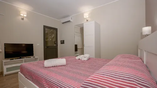 Sunshine's House, Beautiful Villa With Swimming Pool Close ToThe Beach, Sun&Relax - Villas