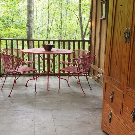 The Mountaineer Cabin at Starr Mountain Retreat