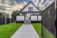 Rose Street Retreat- 2 blocks from downtown- Dog Friendly - 4-Star