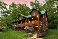 New Listing!  New 7 Person HotTub & GrillFirePit 2 Arcades 9 Minutes to Wisp! - 3-Star
