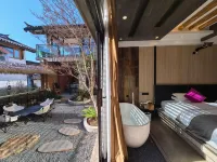 Chuye · Hearthside Tea Brewing · CafeCoco Designer Luxury Retreat (Lijiang Ancient Town Branch) - Jacuzzi