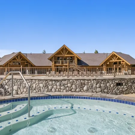 Family Friendly Cozy Cabin with Private Hot Tub & Games!