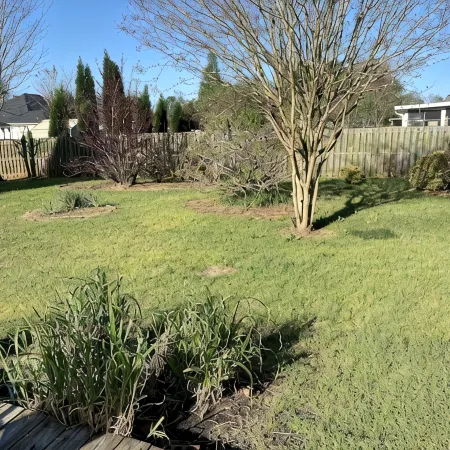 Safe & Central 3B2B w/ Fenced Yard & Fire Table