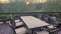 Swiss Chalet amidst sixteen acres in Litchfield Hills surrounded by land trust - 5つ星