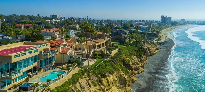Oceanfront Beach, Pool, Hot Tub, Pickleball, Movie Theater, Elevator & Golf Cart Hotels in La Jolla