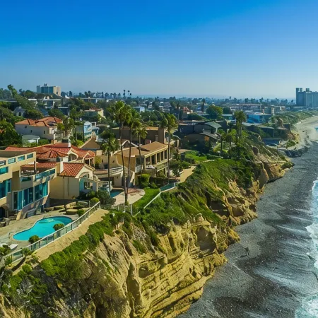 Oceanfront Beach, Pool, Hot Tub, Pickleball, Movie Theater, Elevator & Golf Cart