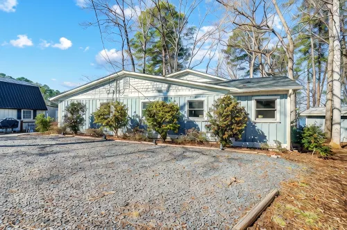 Ultimate Family Lakehouse- wide water views! - ブティック