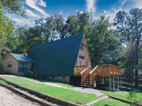Waterfront Home with Pier Lake O' the Pines - Acorn Timbers - Chalets
