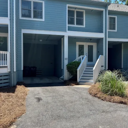 Egret’s Pointe Townhouse Sleeps 9 Amenities & Pools Included. Golf Cart