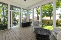 Tuck'd Away - Newly Built Vacation Home Located in Downtown Saugatuck - 3 stjerner
