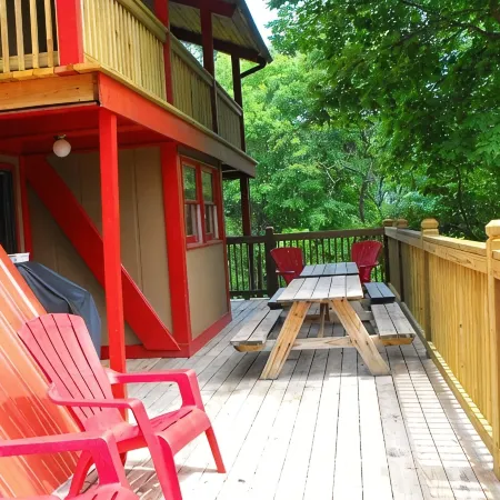 Rustic Chic Getaway in Norris Lake's Big Creek Area. Pet-Friendly!