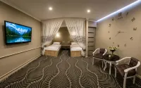 Status House - 3-Star