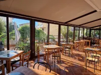 Hotel Mistral - Airport Shuttle