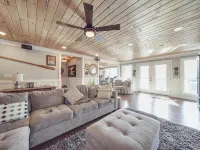 Chalet du Lac – Lakefront Retreat - 4-Sterne